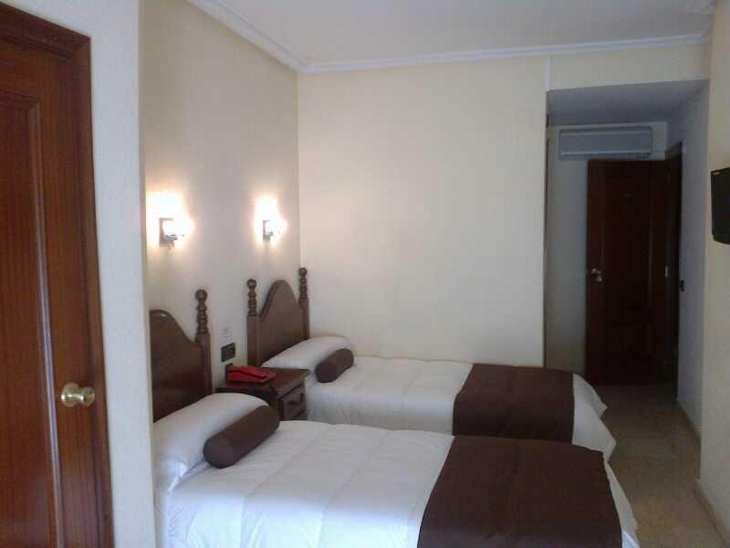 Hotel Emperatriz Ii 2*