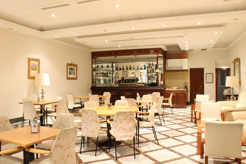 Monterrey Hotel