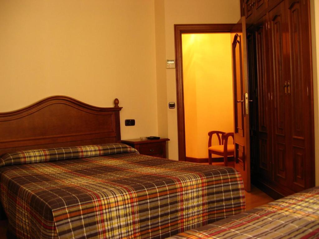 Guest house Granada 2*