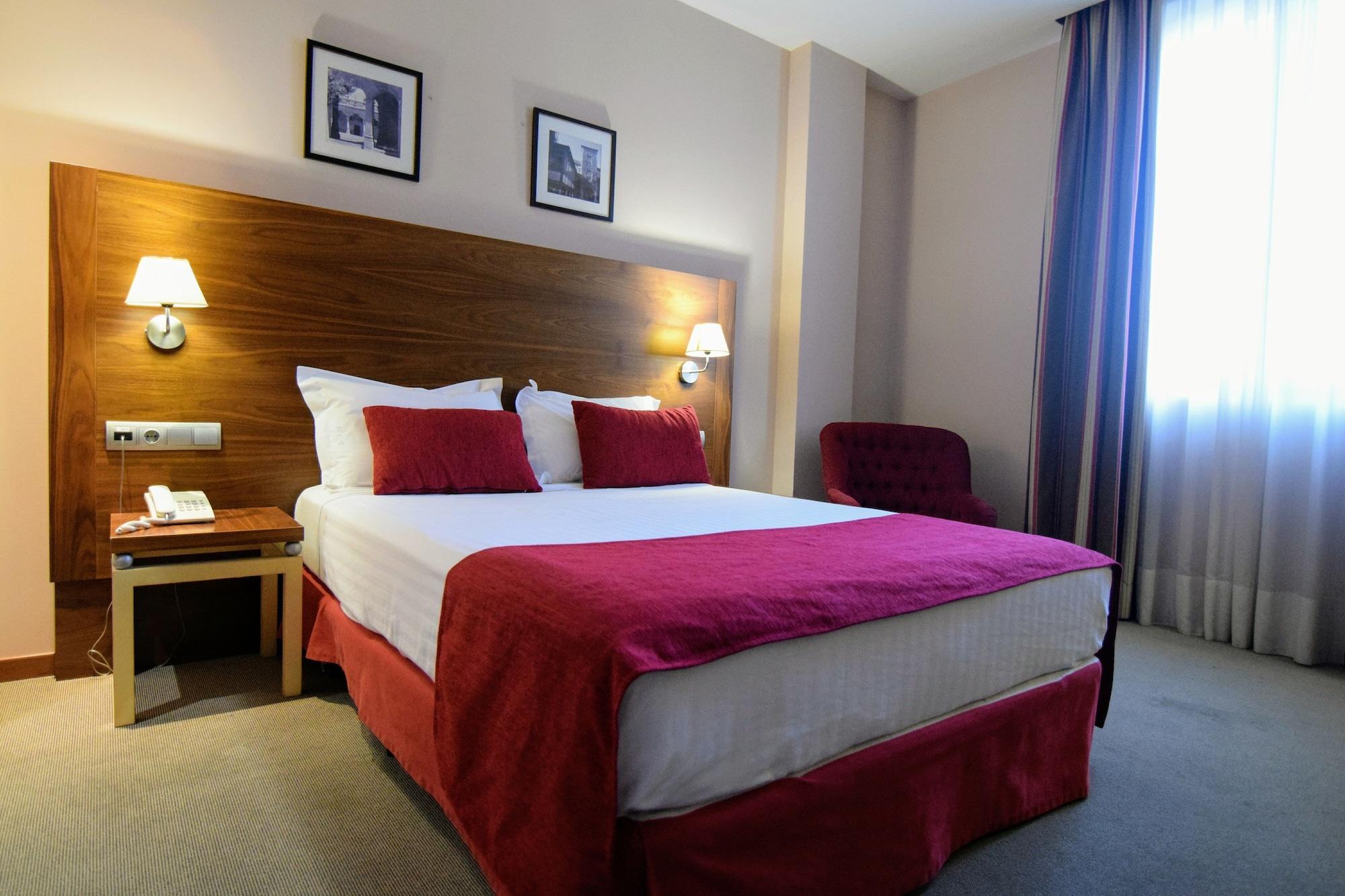 Hotel Hospedium Casino Del Tormes 4*