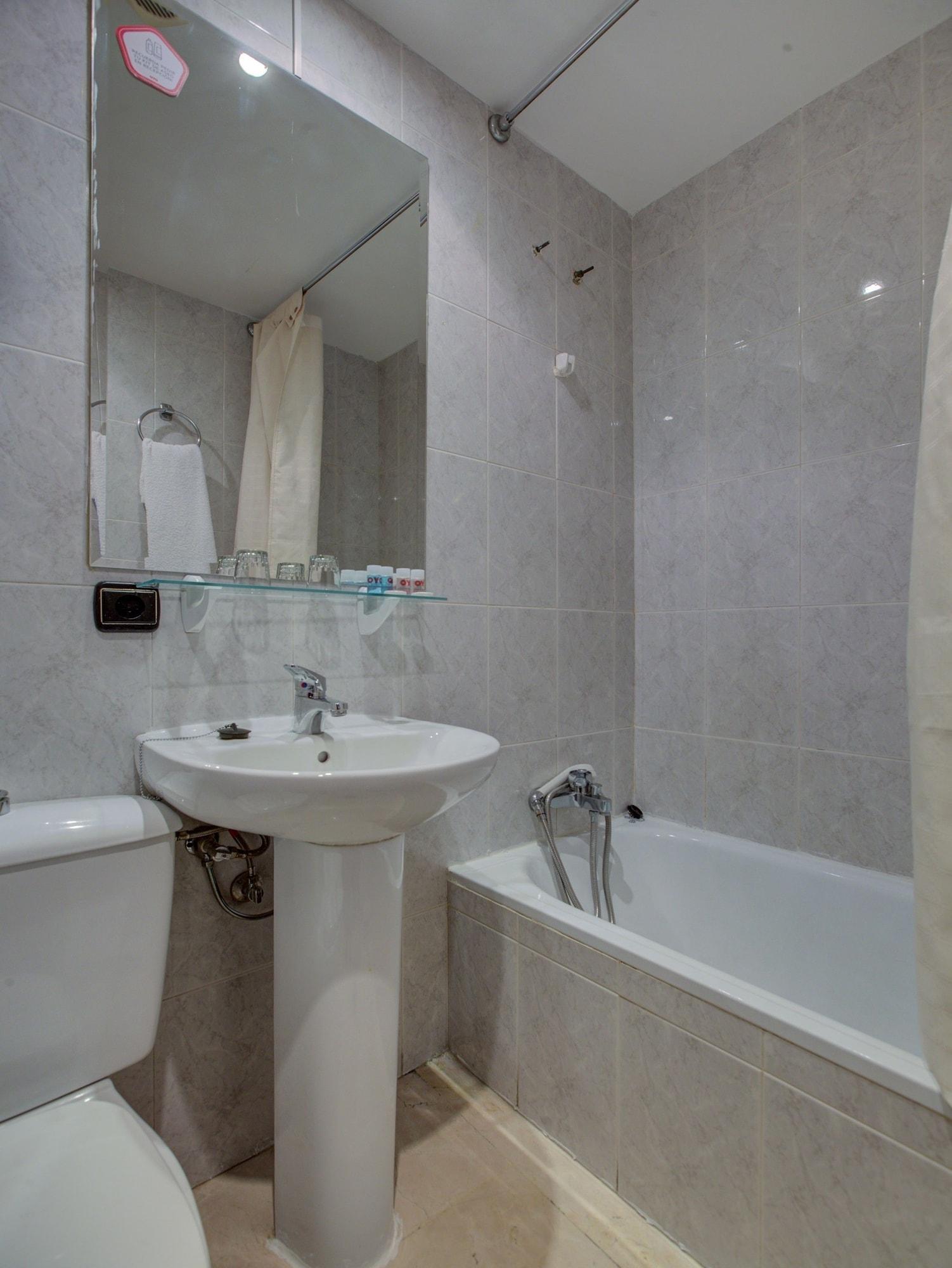 Hotel Emperatriz Ii 2*
