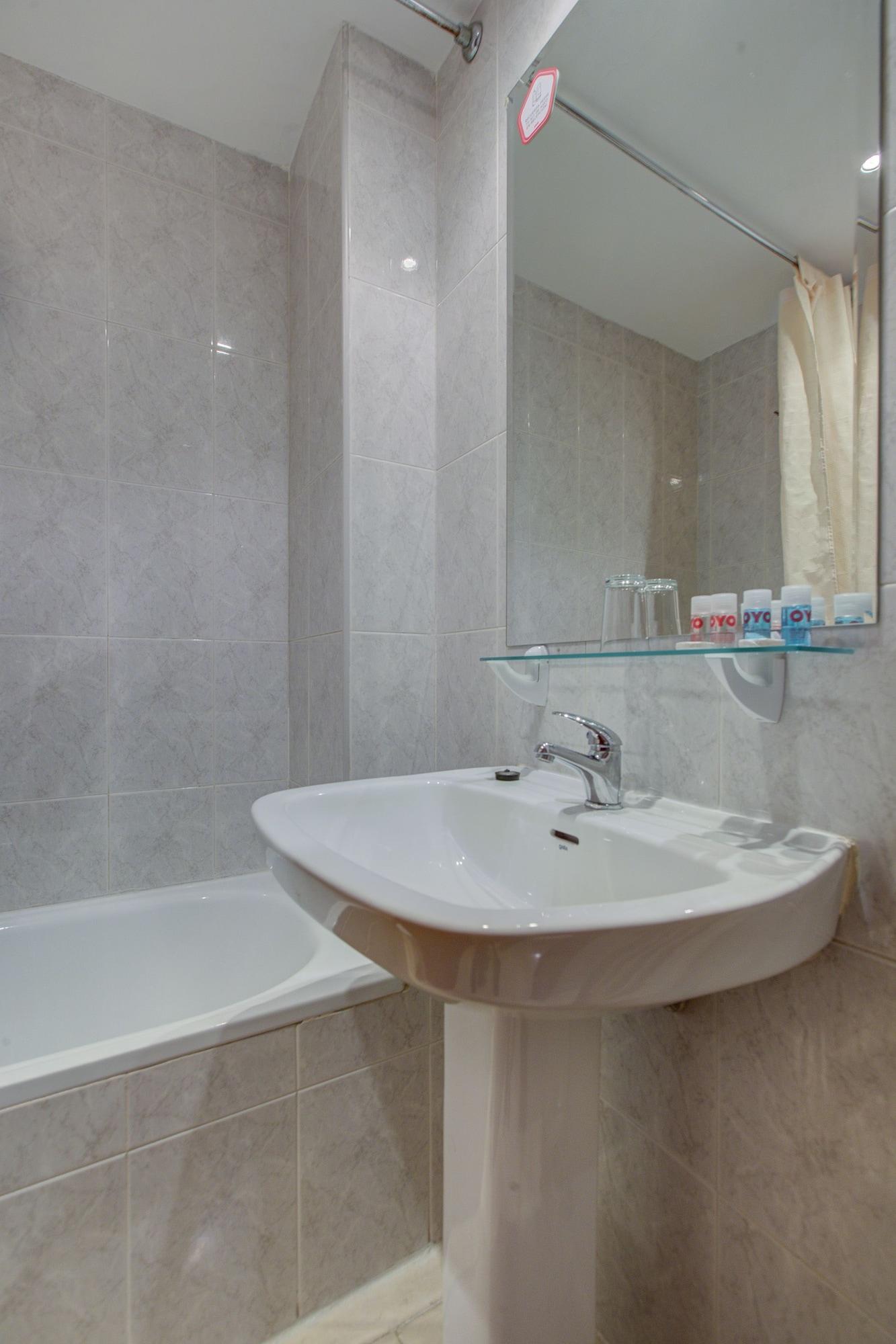 Hotel Emperatriz Ii 2*