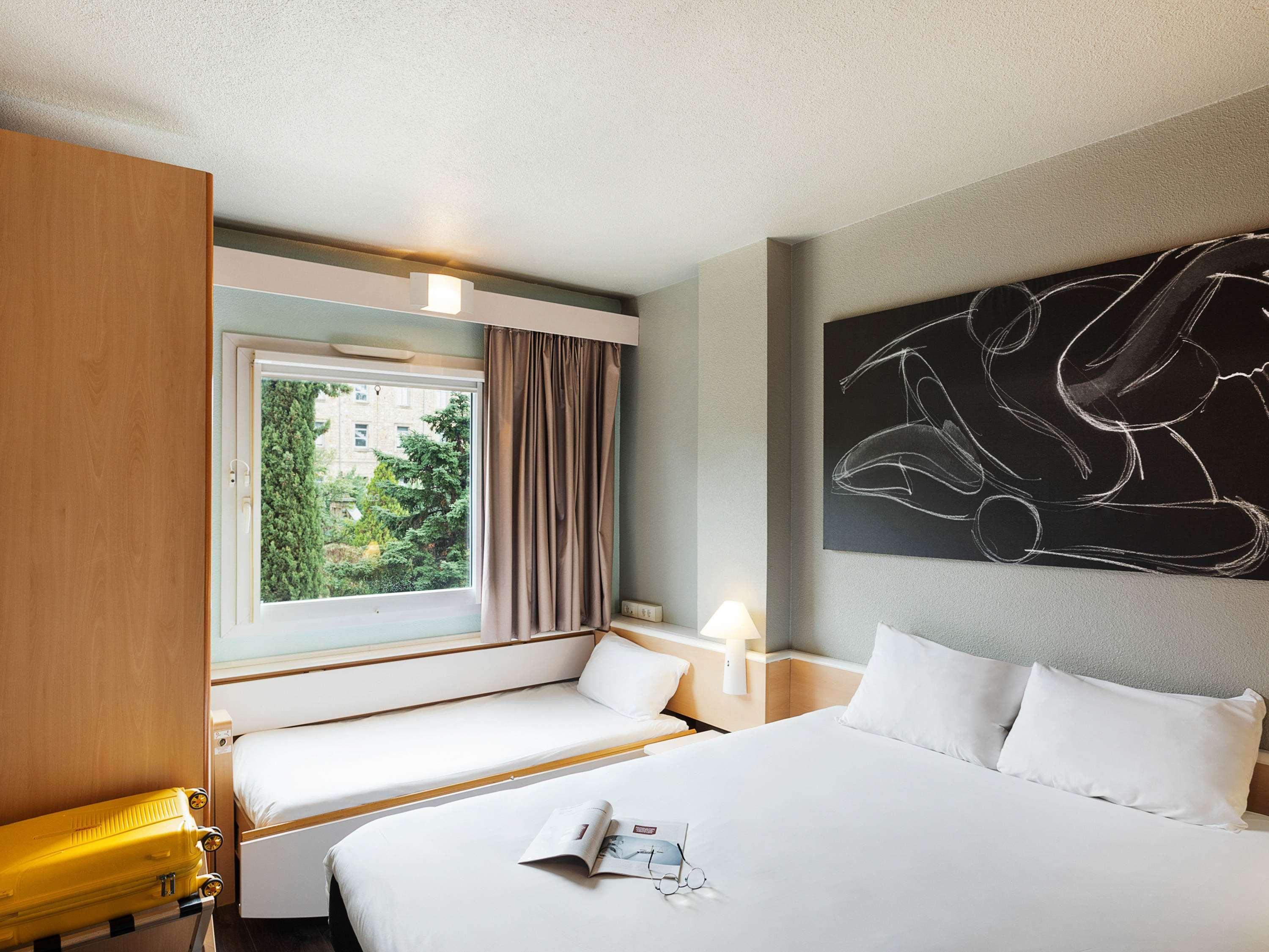 Ibis Hotel 2*