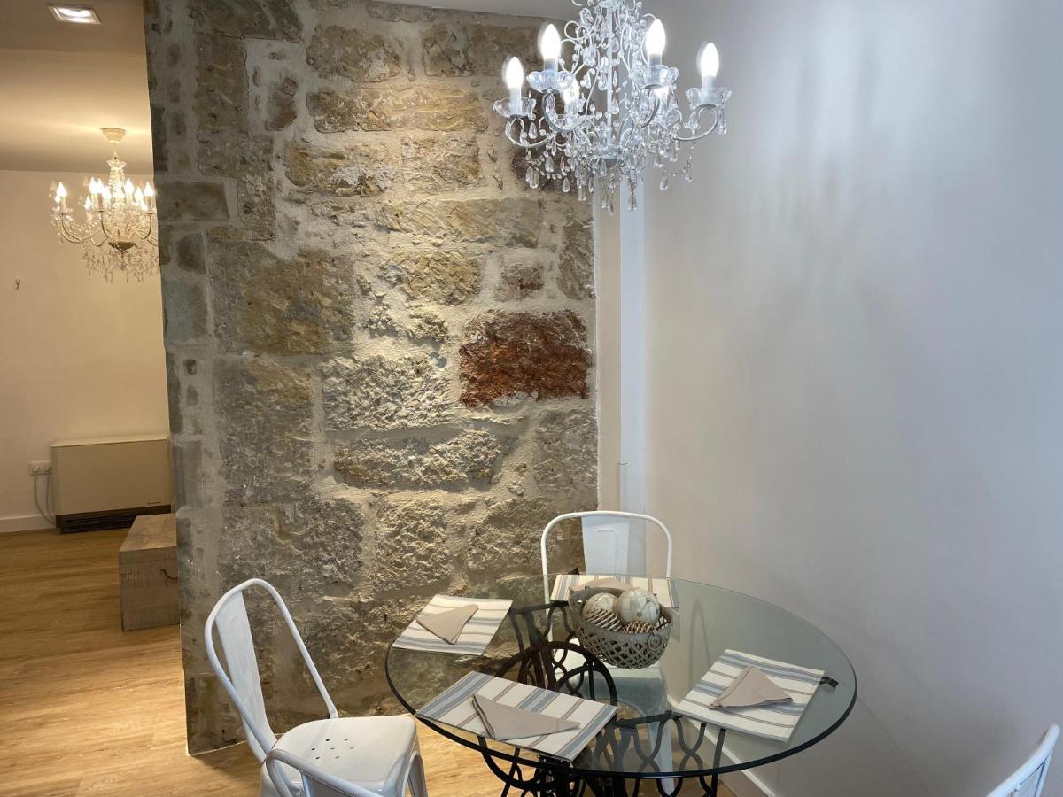 Apartamento El Patio De San Pablo - De Lujo En El Centro Con Parking Gratis *
