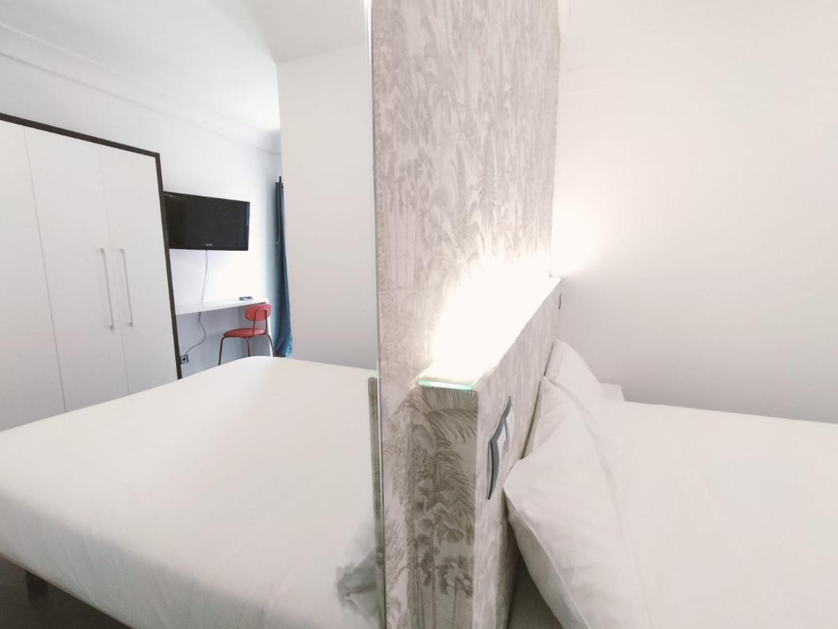 Salamanca Suites 2*