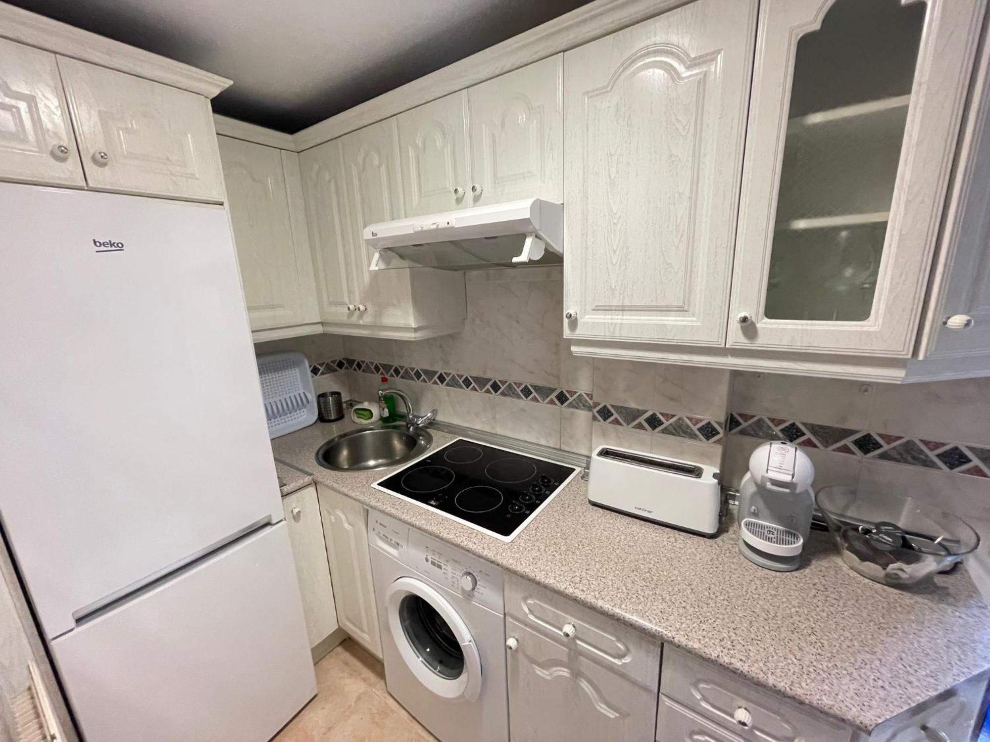 Apartamento Reyes De España / Free Parking&wi Fi