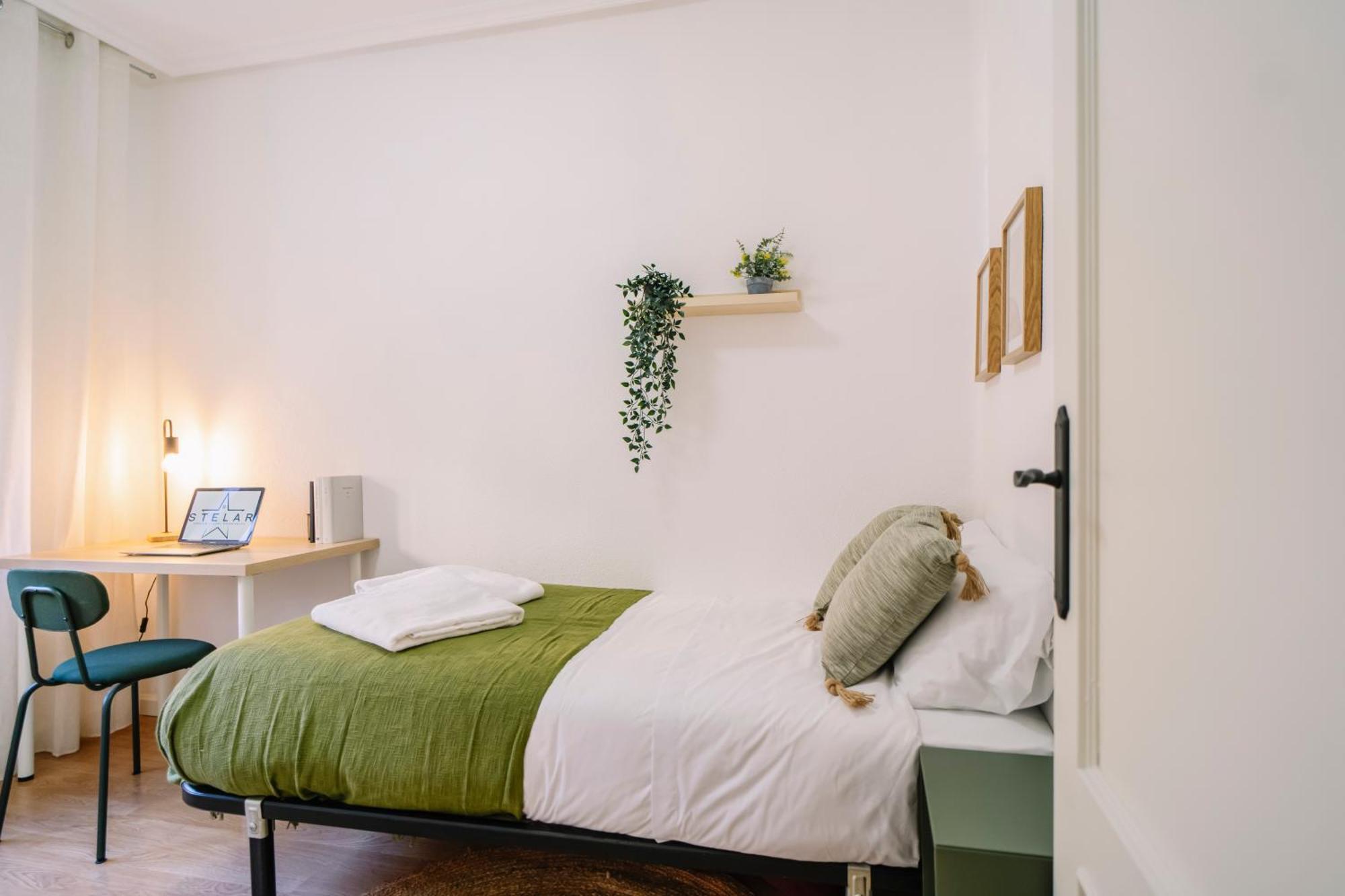 Apartment Centro, Hospital Y Campus Universitario A 5 Minutos - Camas De Primera - Lavadora - Smarttv - Wifi 1 Gb - Teletrabajo *