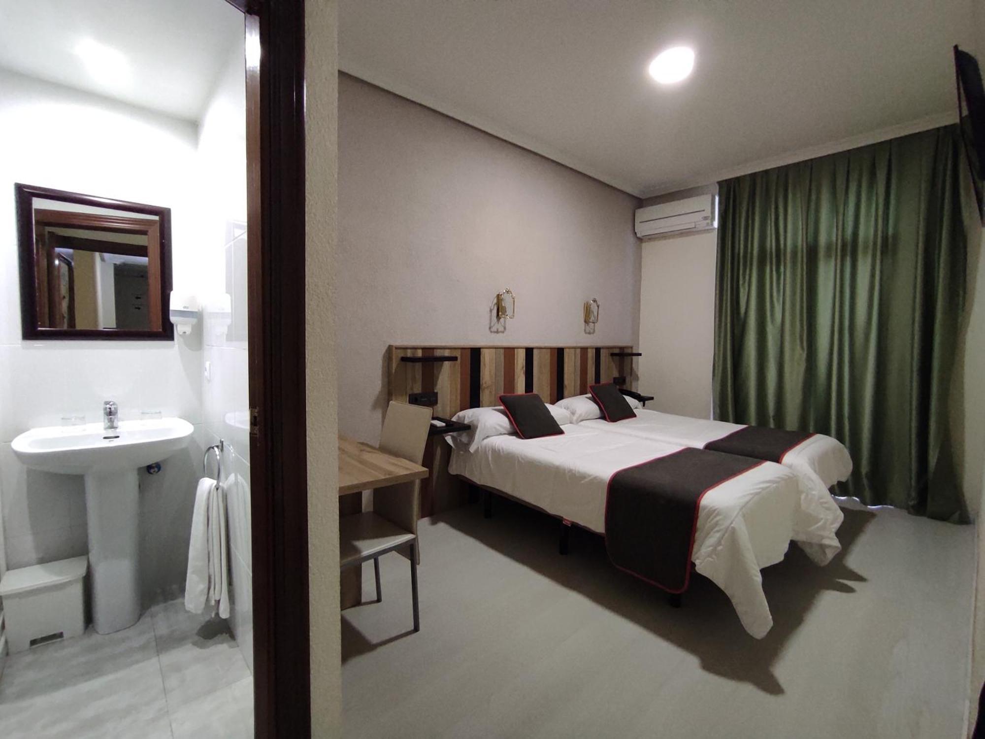Hotel Emperatriz Ii 2*