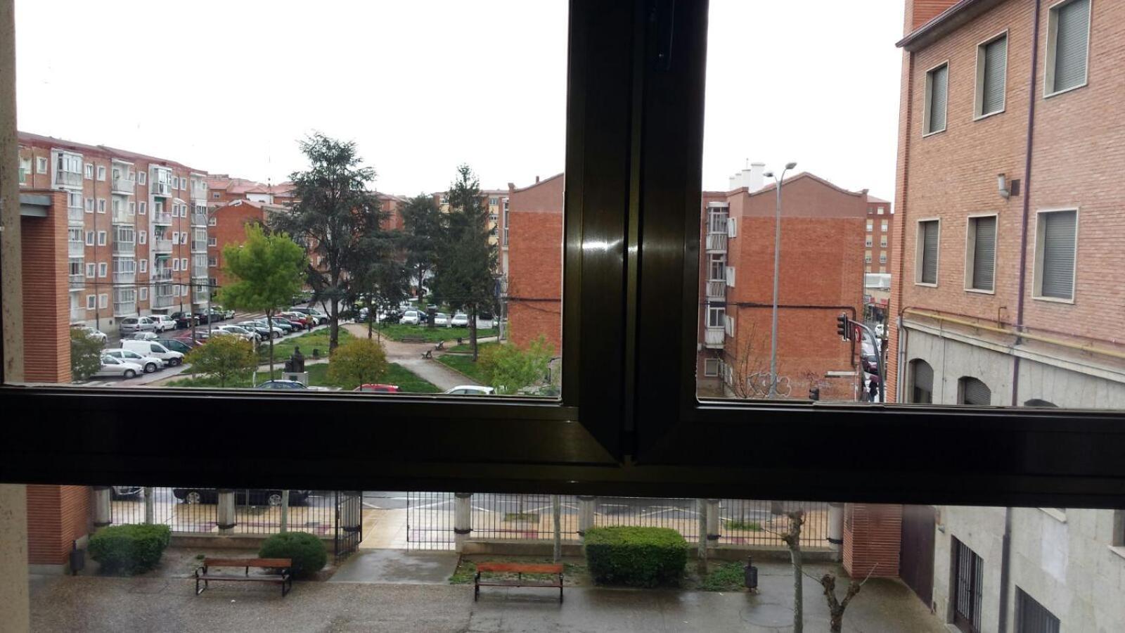 Residencia Universitaria Cum Laude Apartment *