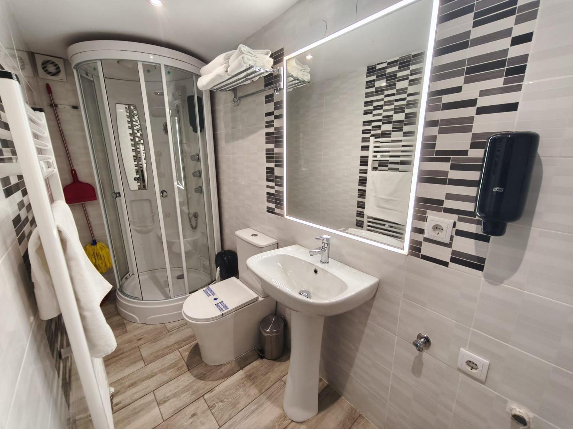 Don Victor Apartment *