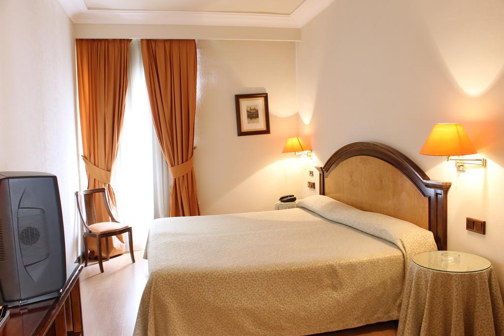 Hotel Monterrey 3*