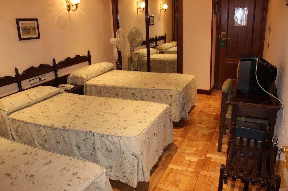 Hotel Castellano I * Salamanca