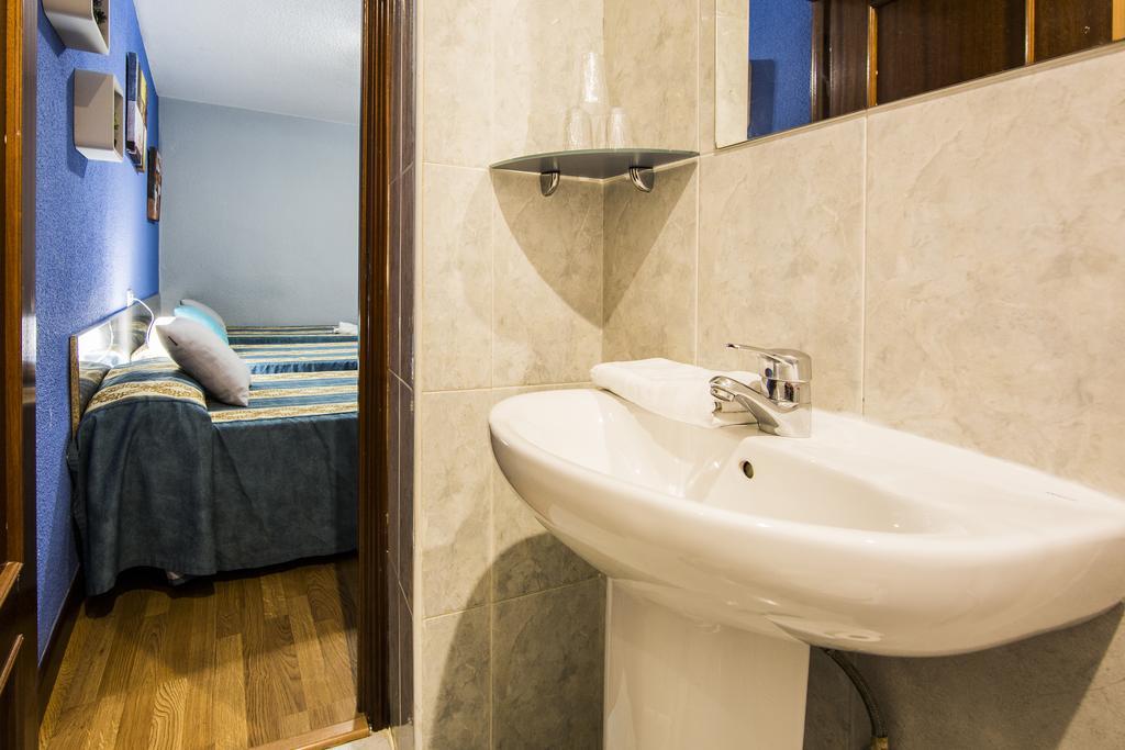 Escala Luna Guest house