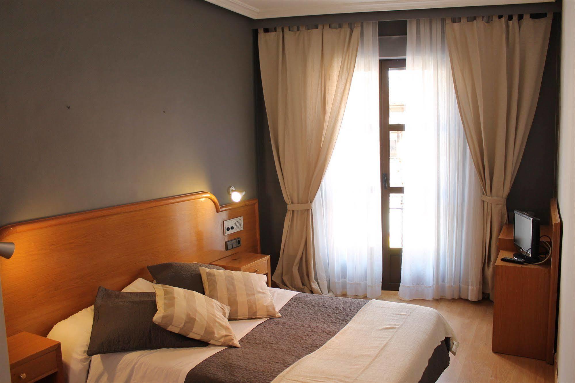Hotel Alda Plaza Mayor 2*
