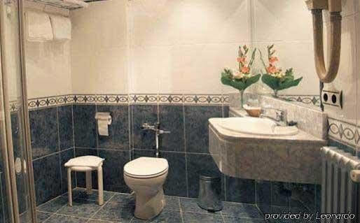 Hotel Castellano I
